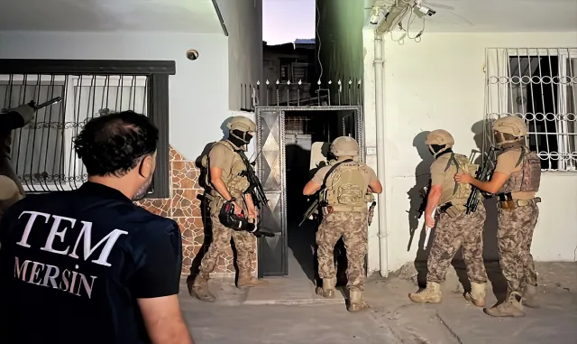 GÜNCELLEME - Mersin’de terör örgütlerine yönelik operasyonda 4 zanlı yakalandı GÜNCELLEME - Mersin’de terör örgütlerine yönelik operasyonda 4 zanlı yakalandı