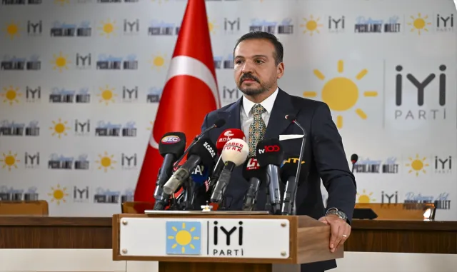 İYİ Parti Sözcüsü Zorlu, basın toplantısı düzenledi: İYİ Parti Sözcüsü Zorlu, basın toplantısı düzenledi:
