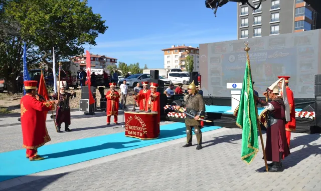 Kahramankazan’da Satıkadın Mahalle Kültür Evi ve park açıldı Kahramankazan’da Satıkadın Mahalle Kültür Evi ve park açıldı