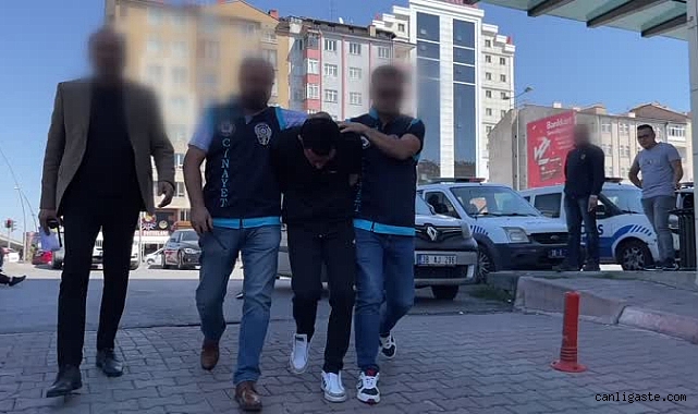 Kayseri’de genç kıza silahlı saldırı: Zanlı tutuklandı Kayseri’de genç kıza silahlı saldırı: Zanlı tutuklandı