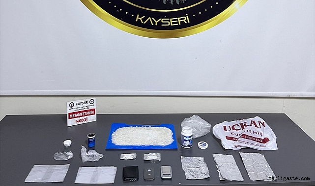 Kayseri’de uyuşturucu operasyonu: 3 gözaltı Kayseri’de uyuşturucu operasyonu: 3 gözaltı