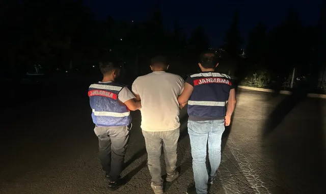 Kilis’te terör örgütü PKK/PYD/YPG üyesi 1 şüpheli yakalandı Kilis’te terör örgütü PKK/PYD/YPG üyesi 1 şüpheli yakalandı