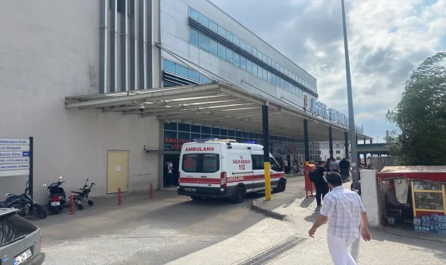 Kocaeli’de 1 kişinin yaralandığı silahlı kavga güvenlik kamerasında Kocaeli’de 1 kişinin yaralandığı silahlı kavga güvenlik kamerasında