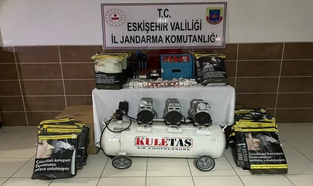 Mahmudiye’deki kaçakçılık operasyonunda bir şüpheli yakalandı Mahmudiye’deki kaçakçılık operasyonunda bir şüpheli yakalandı