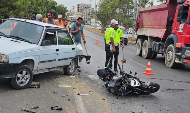 Mersin’de otomobille çarpışan motosikletin sürücüsü ağır yaralandı Mersin’de otomobille çarpışan motosikletin sürücüsü ağır yaralandı