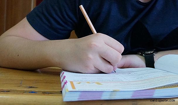 Ortaokul ve liselerde ortak sınavda soru dağılımı nasıl olacak? MEB tabloyu yayımladı! Ortaokul ve liselerde ortak sınavda soru dağılımı nasıl olacak? MEB tabloyu yayımladı!