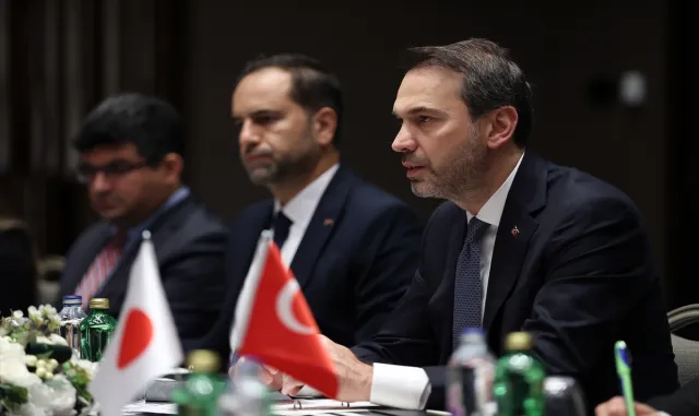 Türkiye ile Japonya, "Türkiye-Japonya Enerji Forumu"nun başlatılmasına ilişkin "Ortak Bildiri" imzaladı Türkiye ile Japonya, "Türkiye-Japonya Enerji Forumu"nun başlatılmasına ilişkin "Ortak Bildiri" imzaladı