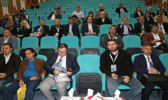 7. Uluslararası Ağrı Dağı ve Nuh’un Gemisi Sempozyumu sona erdi 7. Uluslararası Ağrı Dağı ve Nuh’un Gemisi Sempozyumu sona erdi