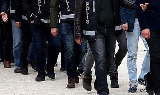 8 ilde suç örgütü operasyonu: Bulutlar çetesi çökertildi 8 ilde suç örgütü operasyonu: Bulutlar çetesi çökertildi