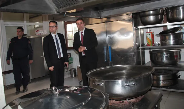 Beypazarı Kaymakamı Yılmaz, aşevini ziyaret etti Beypazarı Kaymakamı Yılmaz, aşevini ziyaret etti