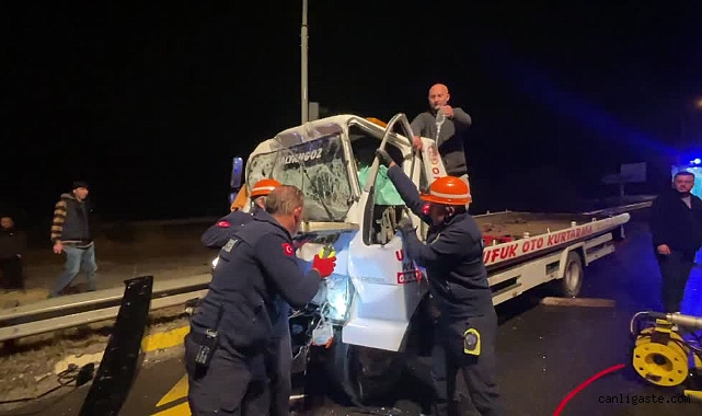 Bolu Dağı’nda çekici kamyona çarptı Bolu Dağı’nda çekici kamyona çarptı