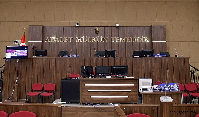 Depremzededen fazla ücret aldığı iddia edilen taksicinin yargılanmasına başlandı Depremzededen fazla ücret aldığı iddia edilen taksicinin yargılanmasına başlandı