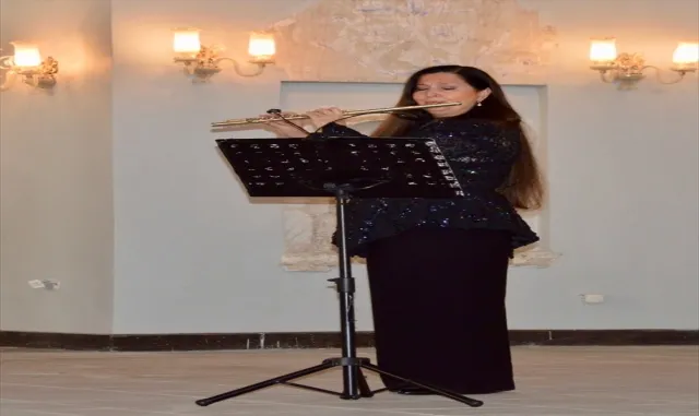 Devlet sanatçısı Şefika Kutluer, Eskişehir’de depremzedeler yararına konser verdi Devlet sanatçısı Şefika Kutluer, Eskişehir’de depremzedeler yararına konser verdi