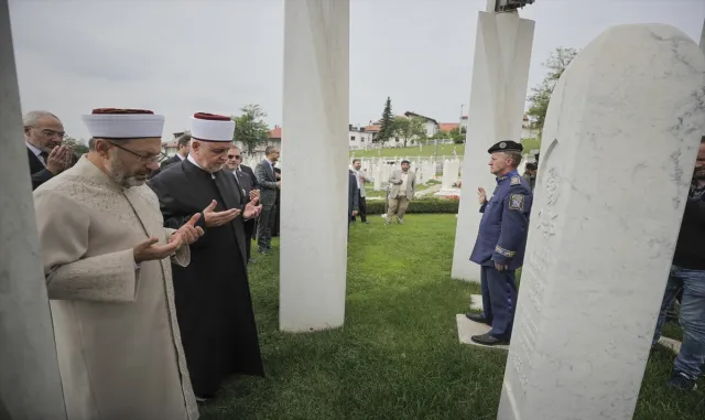 Diyanet İşleri Başkanı Erbaş, Bosna Hersek İslam Birliği Başkanı Kavazovic ile görüştü Diyanet İşleri Başkanı Erbaş, Bosna Hersek İslam Birliği Başkanı Kavazovic ile görüştü