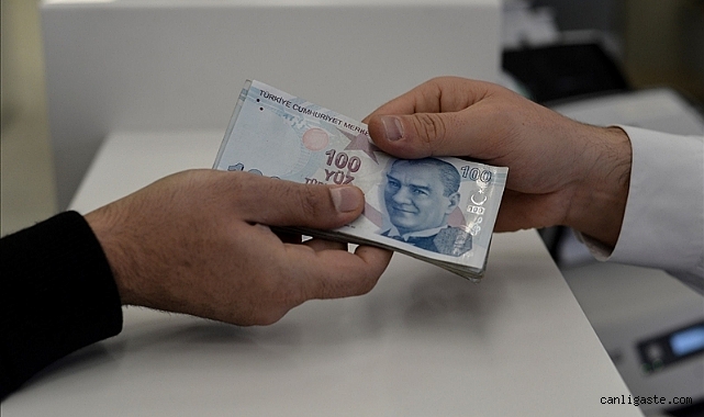 Emeklilere 5 Bin TL ödeme yapılacak Emeklilere 5 Bin TL ödeme yapılacak