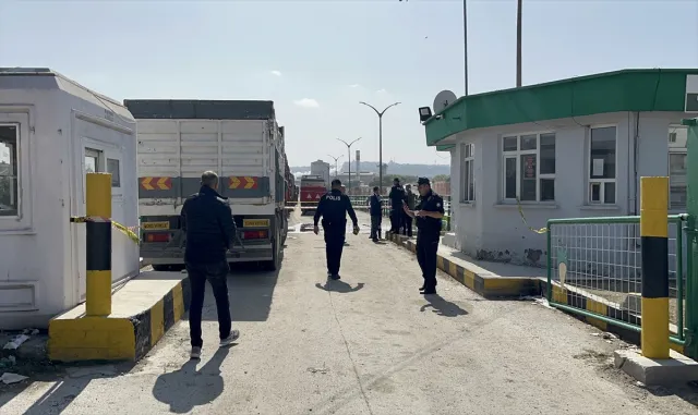 Eskişehir’de çıkan kavgada 3 kişi silahla yaralandı Eskişehir’de çıkan kavgada 3 kişi silahla yaralandı