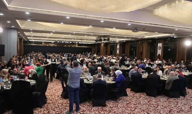 HAK-İŞ Genel Başkanı Arslan, Konfederasyonun 48. kuruluş yıl dönümü programında konuştu: HAK-İŞ Genel Başkanı Arslan, Konfederasyonun 48. kuruluş yıl dönümü programında konuştu: