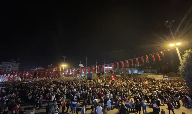 İç Anadolu’da Cumhuriyet’in 100. yılı dolayısıyla fener alayları düzenlendi İç Anadolu’da Cumhuriyet’in 100. yılı dolayısıyla fener alayları düzenlendi