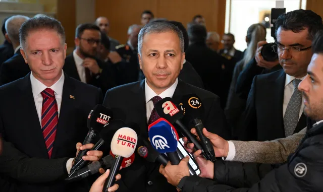 İçişleri Bakanı Ali Yerlikaya, İstanbul’daki medya temsilcileriyle buluştu: (2) İçişleri Bakanı Ali Yerlikaya, İstanbul’daki medya temsilcileriyle buluştu: (2)