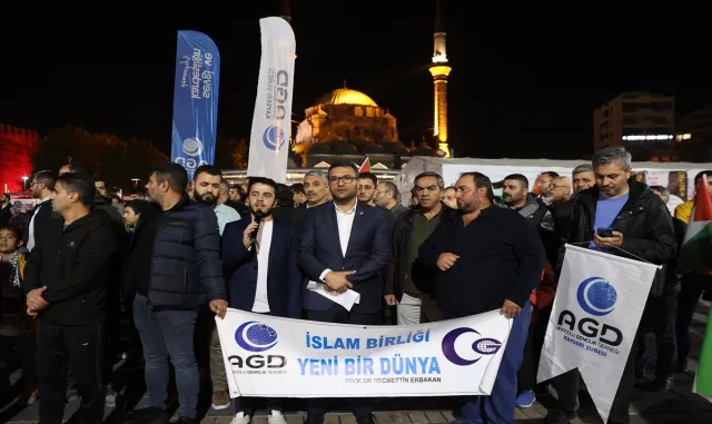 İsrail’in Gazze’ye saldırıları protesto edildi İsrail’in Gazze’ye saldırıları protesto edildi