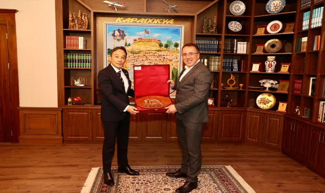 Japonya’nın Ankara Büyükelçisi Katsumata Nevşehir’de ziyaretlerde bulundu Japonya’nın Ankara Büyükelçisi Katsumata Nevşehir’de ziyaretlerde bulundu