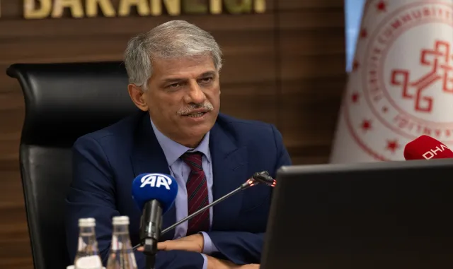 Kamu taşınmazlarına ilişkin turizm yatırımcılarıyla müzakere yapıldı Kamu taşınmazlarına ilişkin turizm yatırımcılarıyla müzakere yapıldı