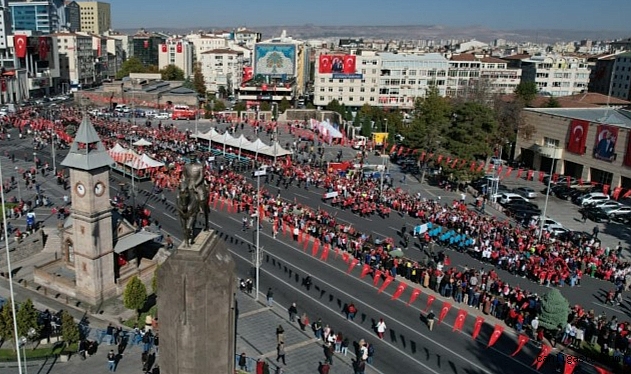 Kayseri’de Cumhuriyet’in 100. yıl dönümü kutlamaları Kayseri’de Cumhuriyet’in 100. yıl dönümü kutlamaları