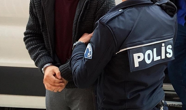 Kayseri’de evden para ve altın çalan 2 şüpheli tutuklandı Kayseri’de evden para ve altın çalan 2 şüpheli tutuklandı
