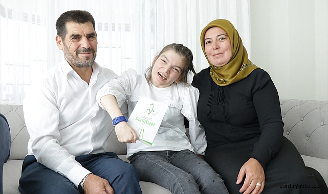 Kayseri’de tek parmağıyla kullandığı bilgisayarda kitap yazdı Kayseri’de tek parmağıyla kullandığı bilgisayarda kitap yazdı