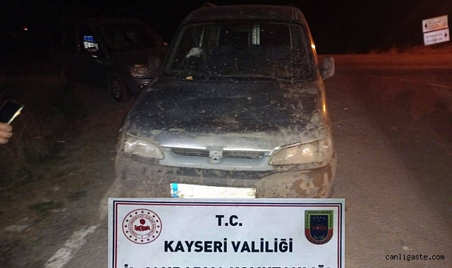 Kayseri’de trafodan kablo çalan hırsızları suçüstü yakalandı! Kayseri’de trafodan kablo çalan hırsızları suçüstü yakalandı!
