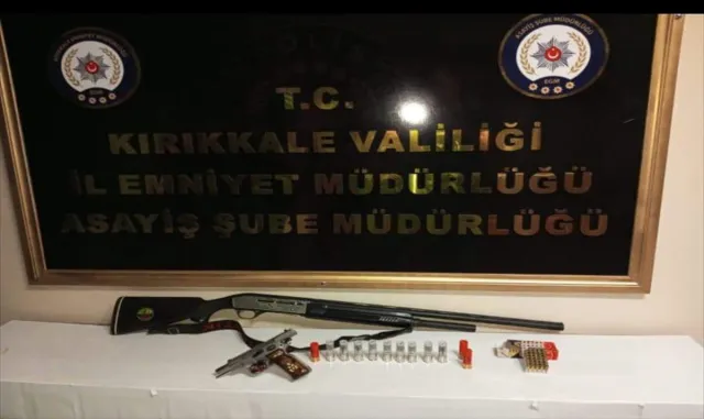 Kırıkkale’de çeşitli suçlardan 3 şüpheli tutuklandı Kırıkkale’de çeşitli suçlardan 3 şüpheli tutuklandı
