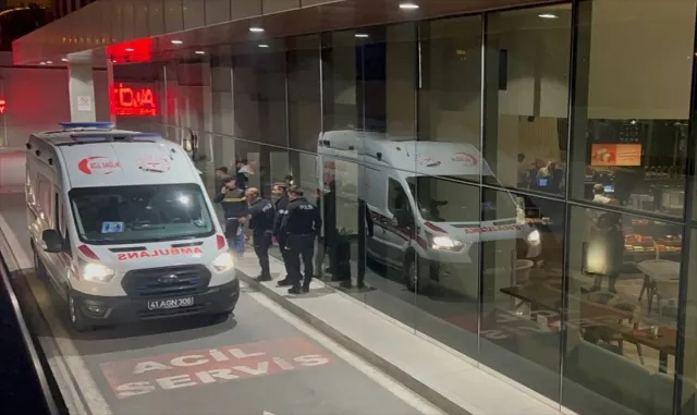 Kocaeli’de 16 yaşındaki çocuğun öldüğü bıçaklı kavgaya ilişkin 7 kişi yakalandı Kocaeli’de 16 yaşındaki çocuğun öldüğü bıçaklı kavgaya ilişkin 7 kişi yakalandı