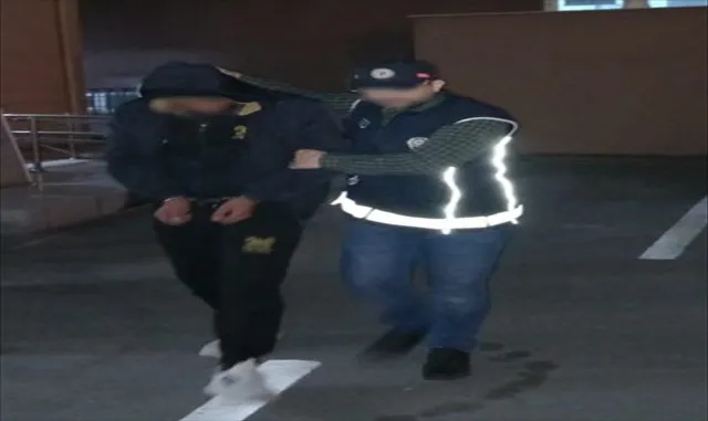 Kocaeli’de 6 düzensiz göçmen yakalandı Kocaeli’de 6 düzensiz göçmen yakalandı