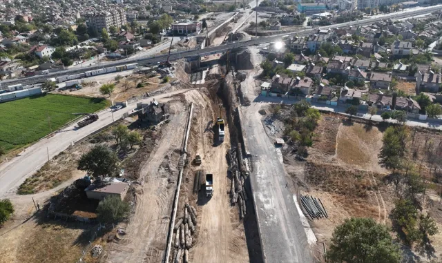 Konya Büyükşehir Belediye Başkanı Altay, Taşköprü Alt Geçidi’nde incelemelerde bulundu Konya Büyükşehir Belediye Başkanı Altay, Taşköprü Alt Geçidi’nde incelemelerde bulundu