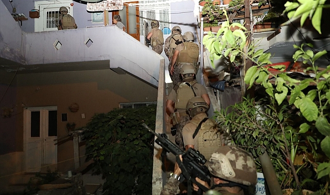 Mersin’de torbacı operasyonu: 35 gözaltı Mersin’de torbacı operasyonu: 35 gözaltı
