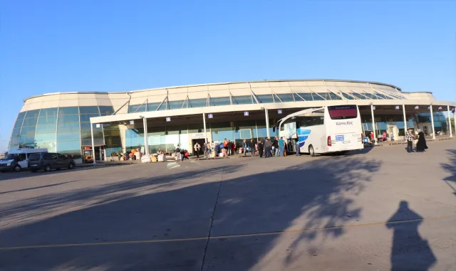 Ordu’da eski karısını silahla yaralayan zanlı tutuklandı Ordu’da eski karısını silahla yaralayan zanlı tutuklandı