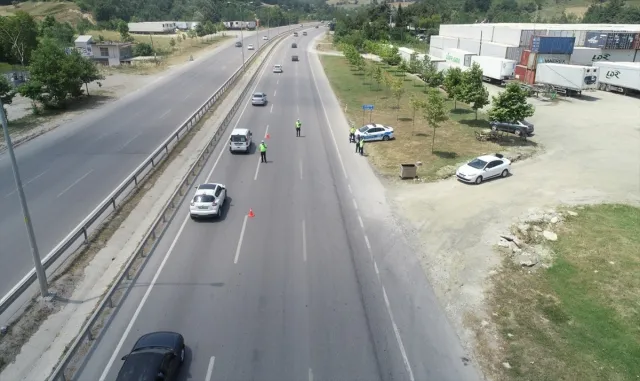 Samsun’da 5 düzensiz göçmen yakalandı Samsun’da 5 düzensiz göçmen yakalandı