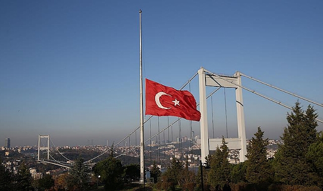 Türkiye’de 3 günlük milli yas ilan edildi Türkiye’de 3 günlük milli yas ilan edildi