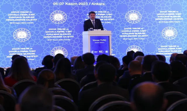 Adalet Bakanı Tunç, "Çocuk Teslimi Çalıştayı"nda konuştu: Adalet Bakanı Tunç, "Çocuk Teslimi Çalıştayı"nda konuştu: