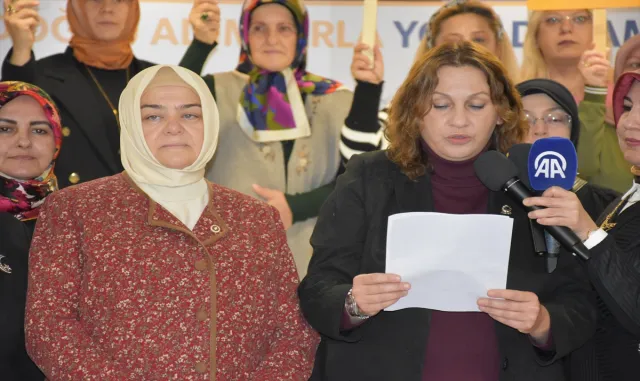 AK Parti İl Başkanlığında "Kadına Yönelik Şiddete Karşı Uluslararası Mücadele Günü" açıklaması AK Parti İl Başkanlığında "Kadına Yönelik Şiddete Karşı Uluslararası Mücadele Günü" açıklaması
