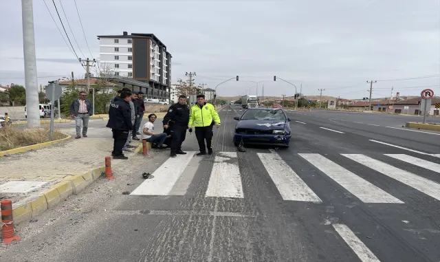 Aksaray’da otomobil ile motosikletin çarpıştığı kazada 2 kişi yaralandı Aksaray’da otomobil ile motosikletin çarpıştığı kazada 2 kişi yaralandı