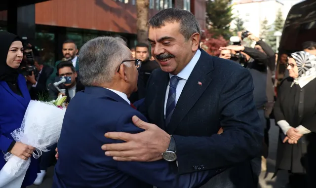Bakan Tekin, Kayseri’de İl Eğitim Değerlendirme Toplantısı’na katıldı: Bakan Tekin, Kayseri’de İl Eğitim Değerlendirme Toplantısı’na katıldı: