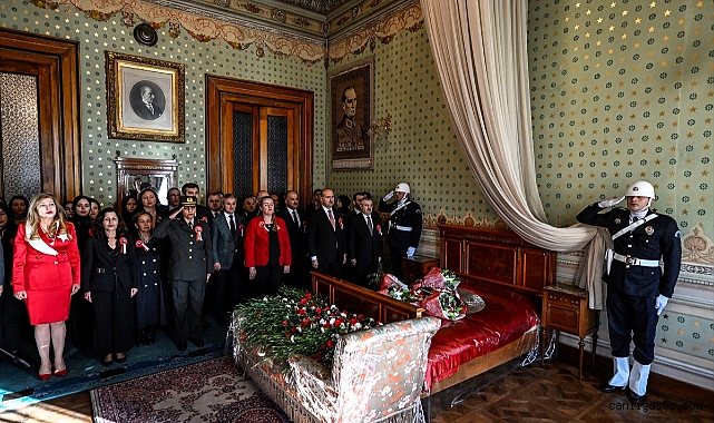 Büyük Önder Atatürk, Dolmabahçe Sarayı'ndaki odasında törenle anıldı - Canlı Gaste