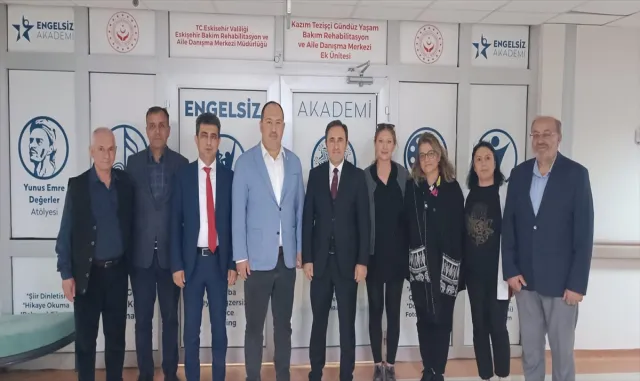 Çevre, Şehircilik ve İklim Değişikliği İl Müdürü Çelik’ten Aile Danışma Merkezi Müdürlüğüne ziyaret Çevre, Şehircilik ve İklim Değişikliği İl Müdürü Çelik’ten Aile Danışma Merkezi Müdürlüğüne ziyaret