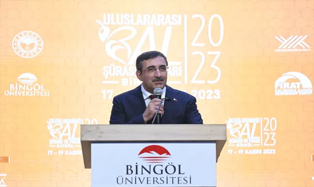 Cumhurbaşkanı Yardımcısı Yılmaz, Uluslararası Bal Şurası ve Fuarı açılışında konuştu: Cumhurbaşkanı Yardımcısı Yılmaz, Uluslararası Bal Şurası ve Fuarı açılışında konuştu: