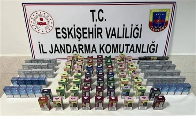 Eskişehir’de kaçakçılık operasyonunda 2 şüpheli yakalandı Eskişehir’de kaçakçılık operasyonunda 2 şüpheli yakalandı