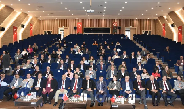 Eskişehir’de "Teknoloji Geliştirme Bölgesi Zirvesi" başladı Eskişehir’de "Teknoloji Geliştirme Bölgesi Zirvesi" başladı