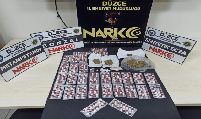 GÜNCELLEME - Düzce’de uyuşturucu operasyonunda yakalanan 6 şüpheliden 2’si tutuklandı GÜNCELLEME - Düzce’de uyuşturucu operasyonunda yakalanan 6 şüpheliden 2’si tutuklandı