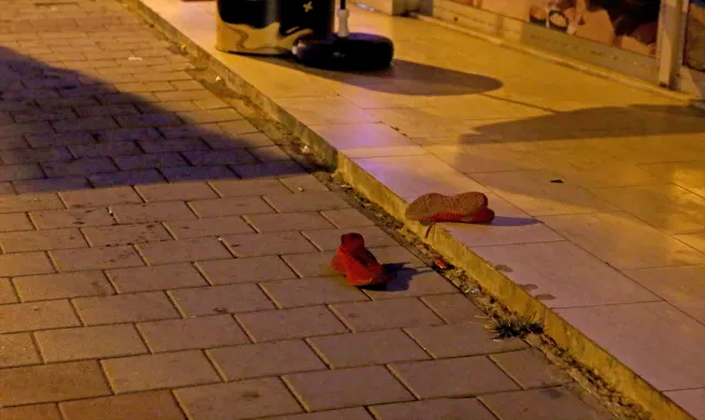 GÜNCELLEME - Fethiye’de 1 kişinin öldüğü bıçaklı kavgayla ilgili 2 zanlı tutuklandı GÜNCELLEME - Fethiye’de 1 kişinin öldüğü bıçaklı kavgayla ilgili 2 zanlı tutuklandı