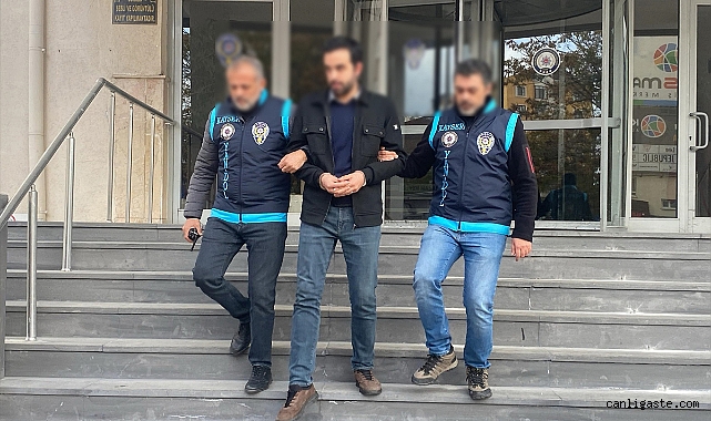 Kayseri’de 18 kişiyi 14 milyon lira dolandırdığı öne sürülen şüpheli serbest bırakıldı! (Güncelleme) Kayseri’de 18 kişiyi 14 milyon lira dolandırdığı öne sürülen şüpheli serbest bırakıldı! (Güncelleme)